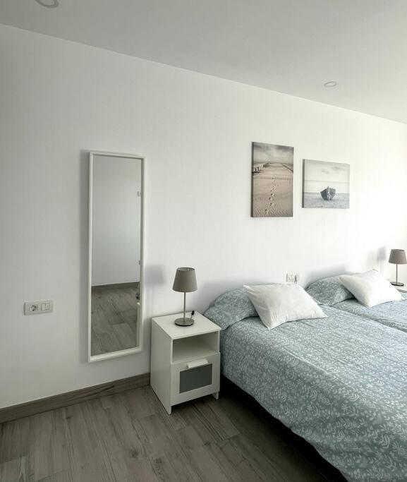 Moderno Apartamento Frente Al Mar Пуерто-де-ла-Крус Екстер'єр фото